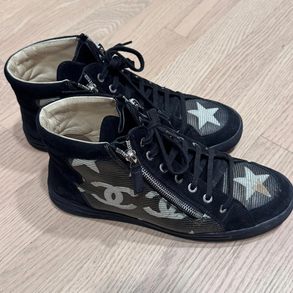 CHANEL Black High-Top Sneakers with Star Design